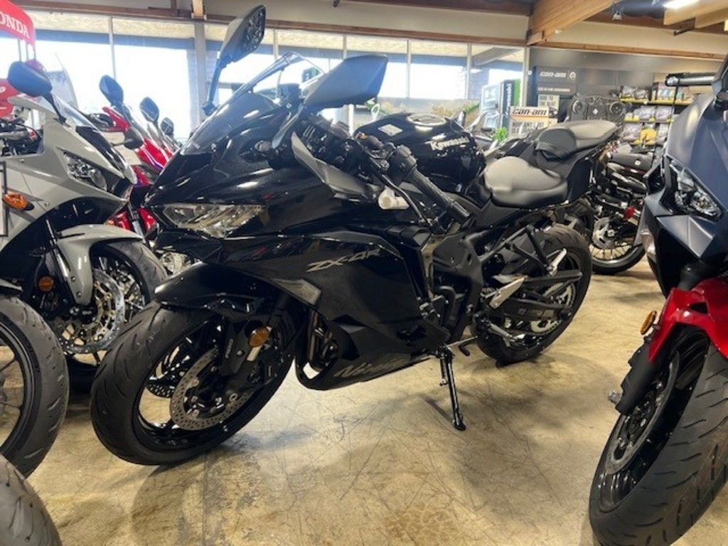 R♡　レディース　BLK XS New 2026 Kawasaki Ninja ZX-4R ABS Metallic Spark Black Motorcycles