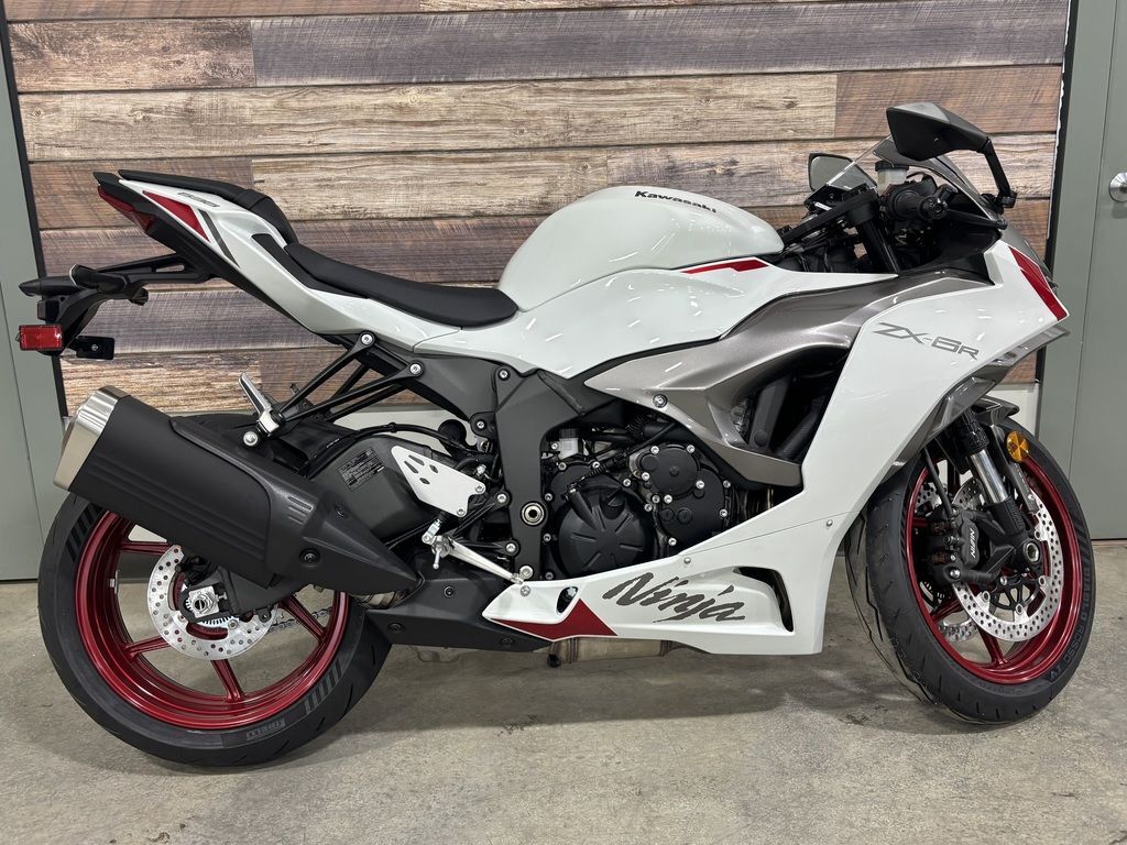 White Ducati,ktm,kawasaki,suzuki,yamaha Sportbike Motorcycles For