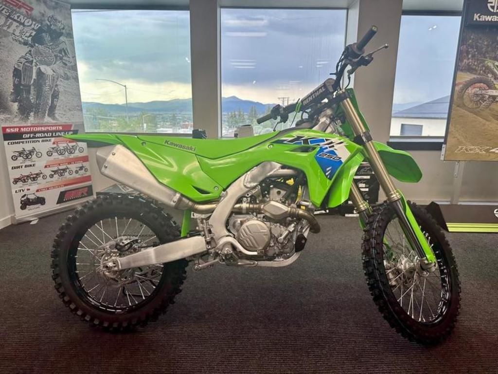 Lime Green Honda,kawasaki,bmw,harley-Davidson,moto Guzzi,triumph