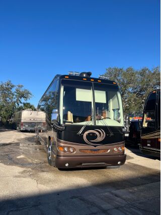 2009 PREVOST H3-45 MILLENNIUM