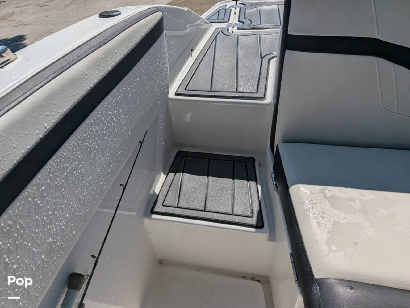 A photo of this 2020 Monterey M205