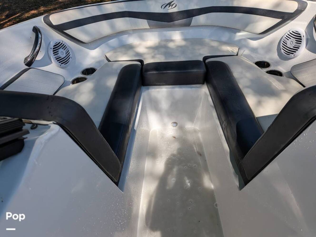 A photo of this 2020 Monterey M205