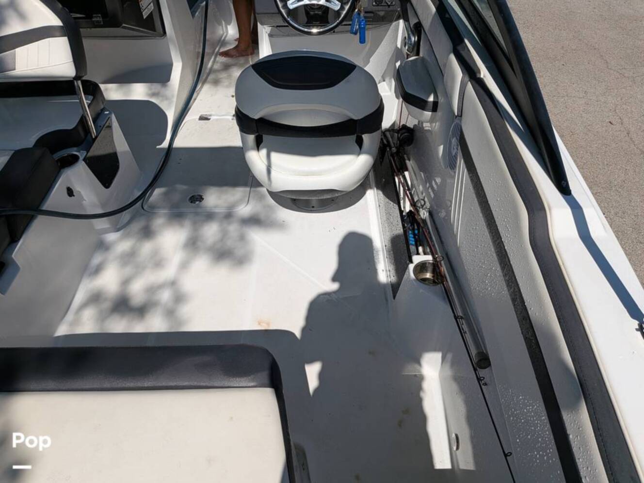 A photo of this 2020 Monterey M205