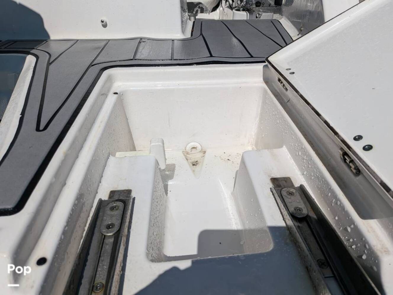 A photo of this 2020 Monterey M205