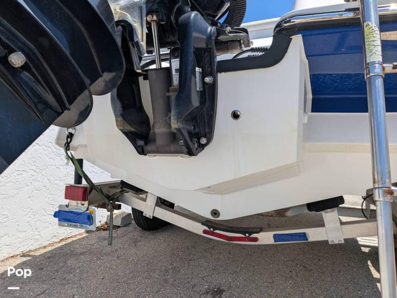 A photo of this 2020 Monterey M205