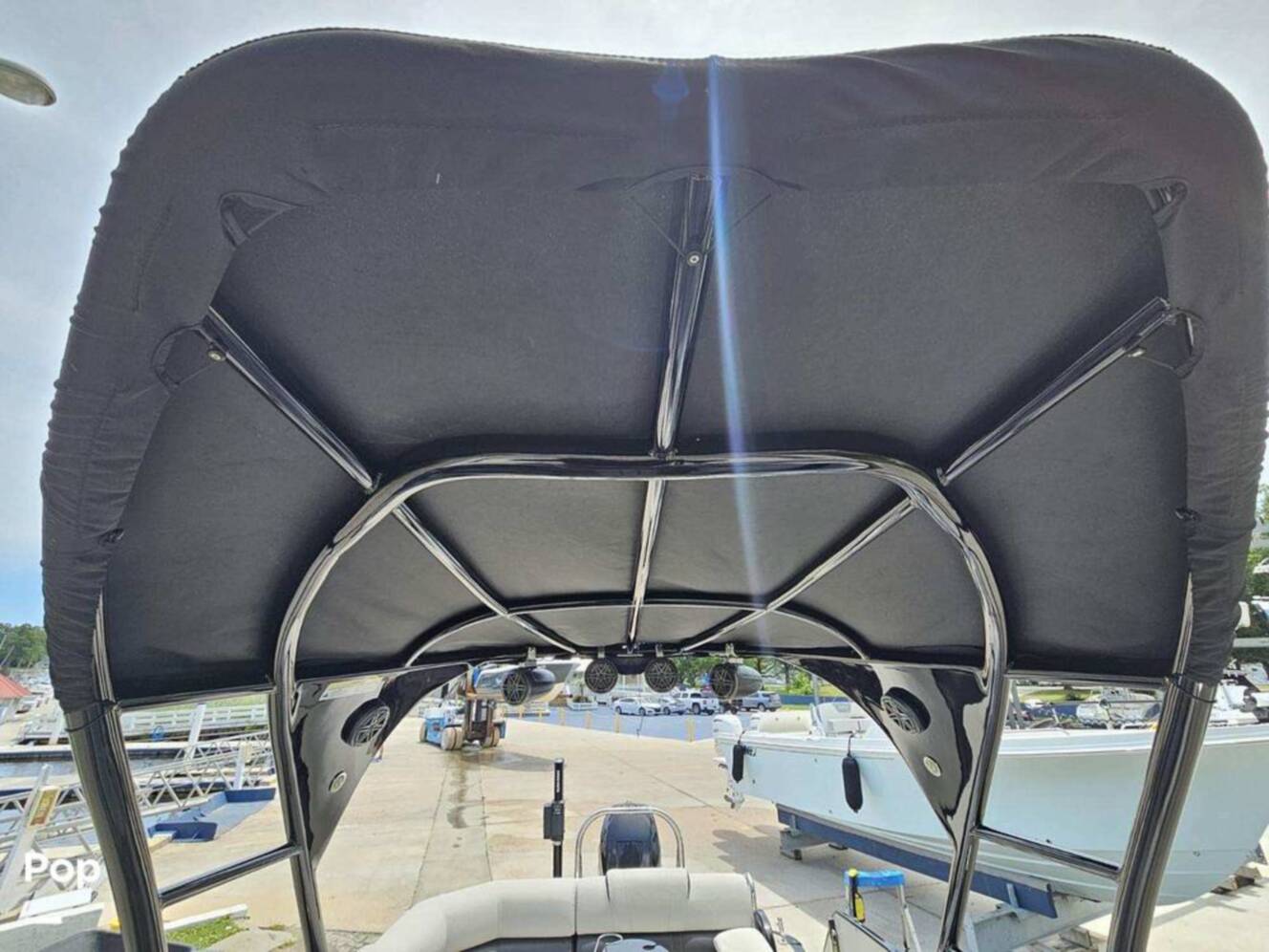 A photo of this 2018 Avalon Ambassador 2785 EL
