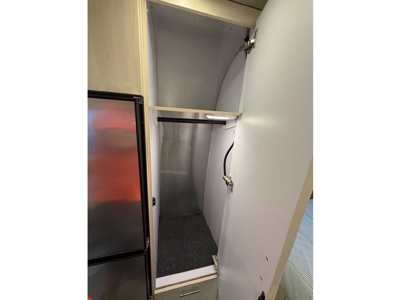 A photo of this 2022 Airstream FLYING CLOUD 23FB QUEEN