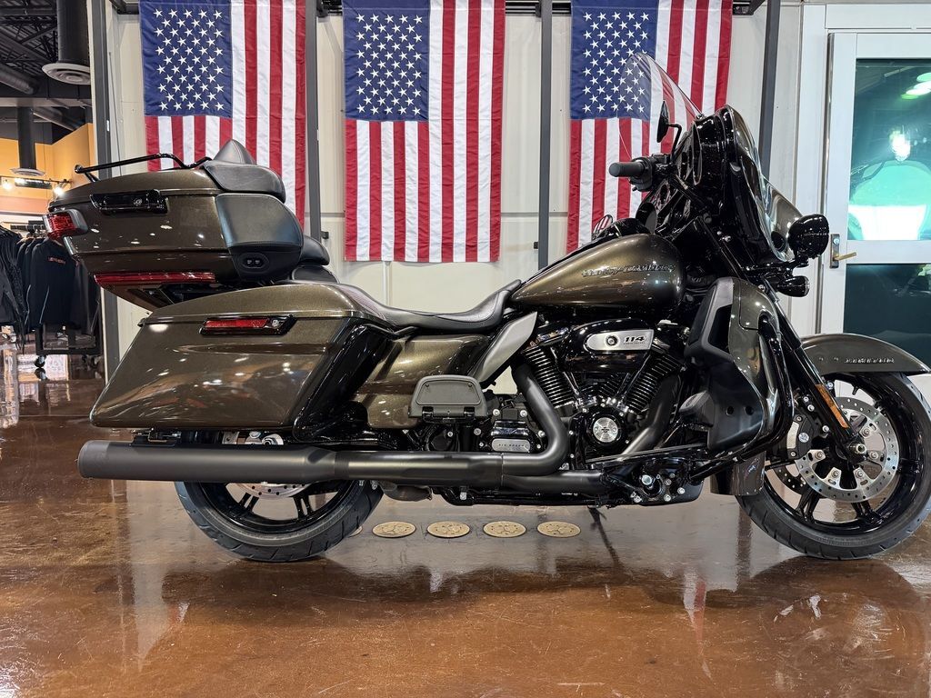とと 3タイトル Harley-Davidson Electra Glide Ultra Limited Motorcycles For Sale