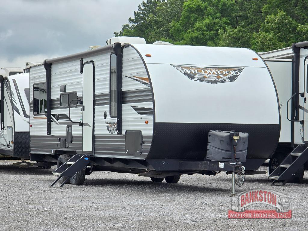 2022 Forest River Rv Wildwood FSX 210RT Travel Trailer Toy Hauler RV