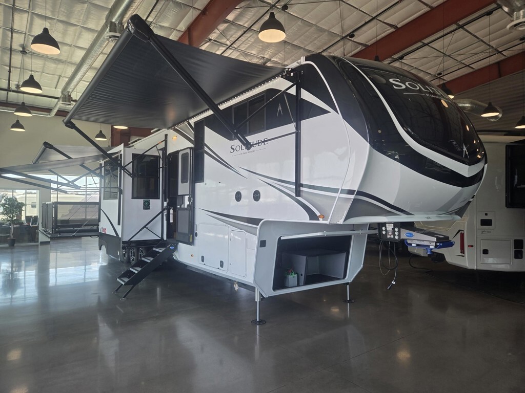 2026 Grand Design Solitude 414LJMJ in ripon CA