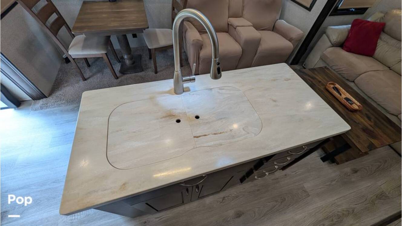 A photo of this 2019 Cedar Creek Silverback 37MBH