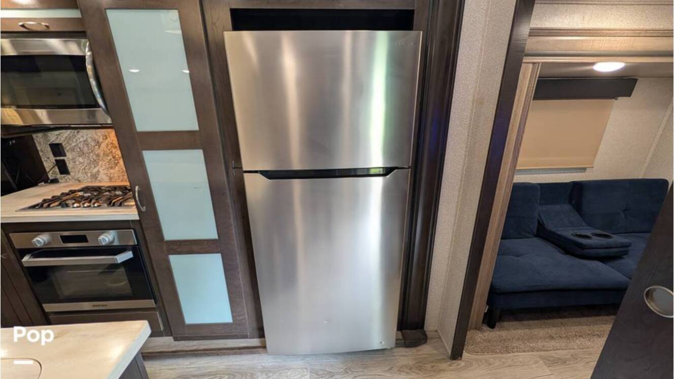 A photo of this 2019 Cedar Creek Silverback 37MBH