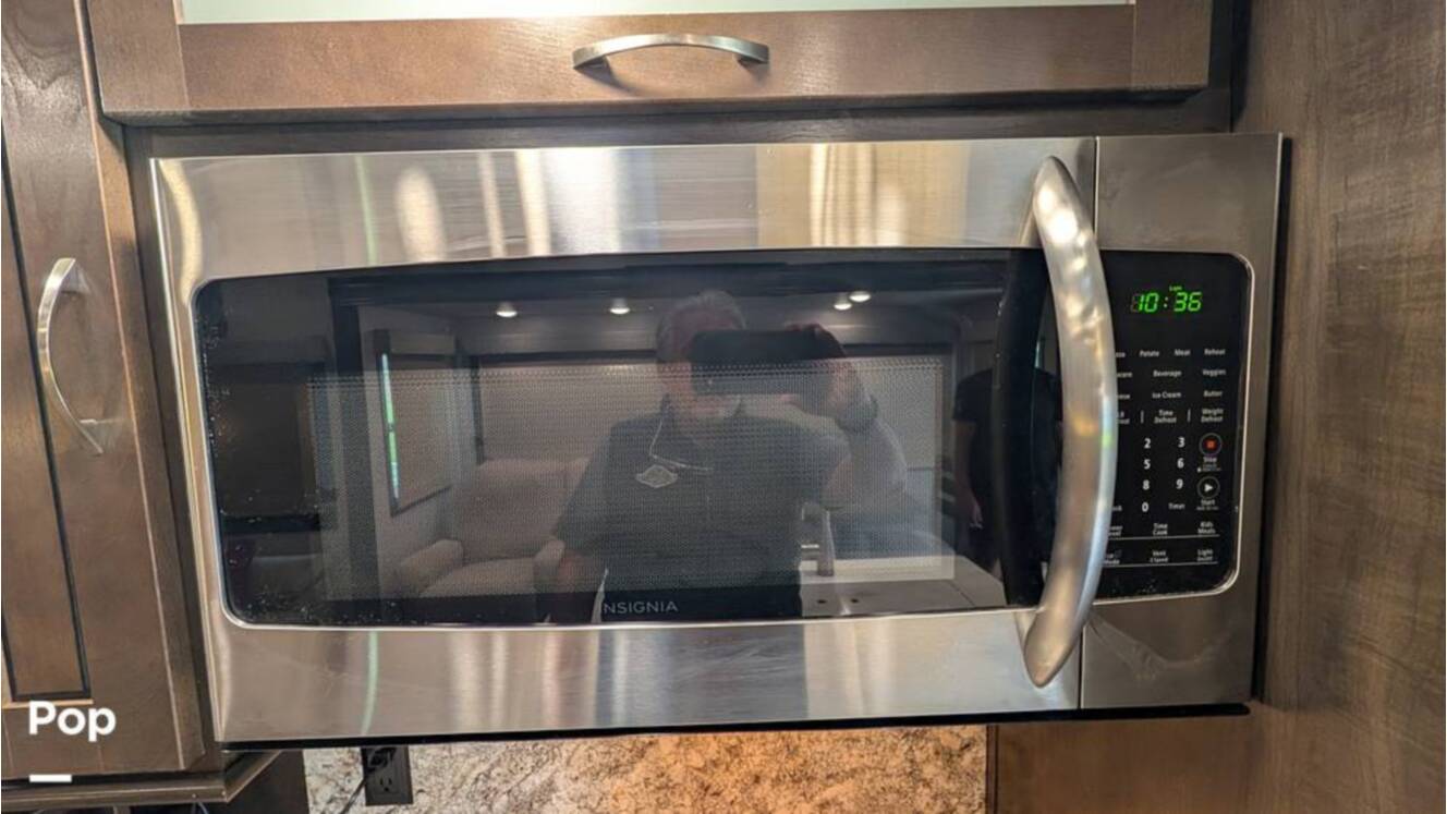 A photo of this 2019 Cedar Creek Silverback 37MBH