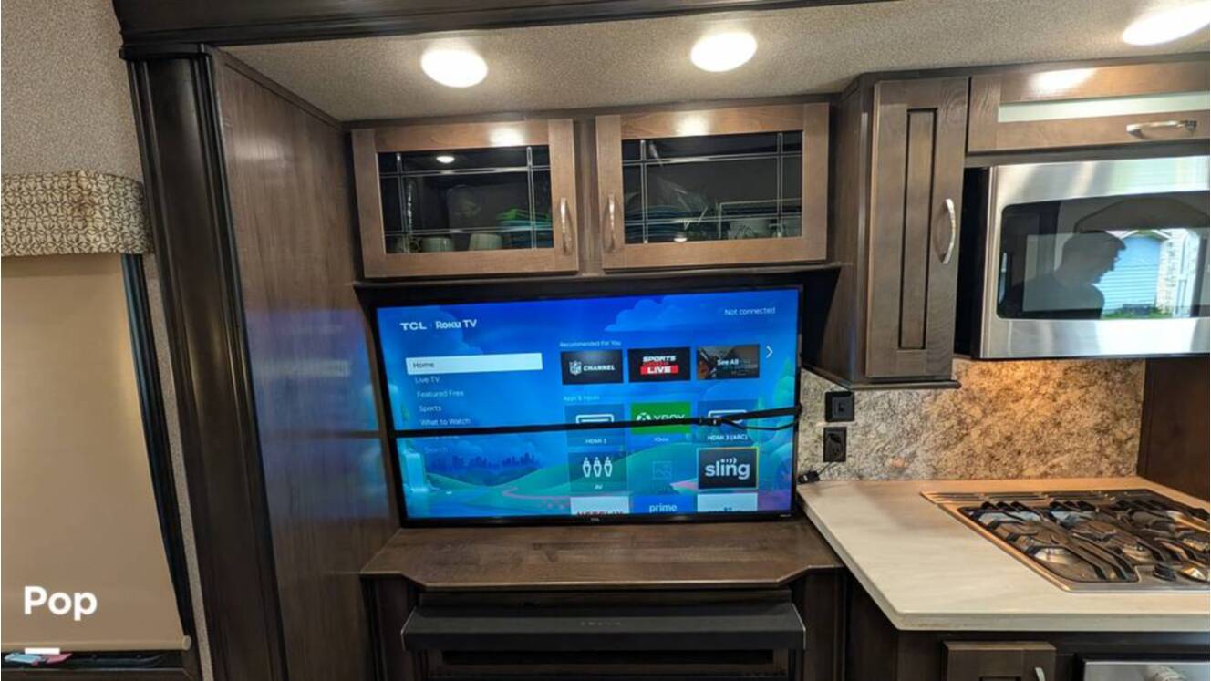 A photo of this 2019 Cedar Creek Silverback 37MBH