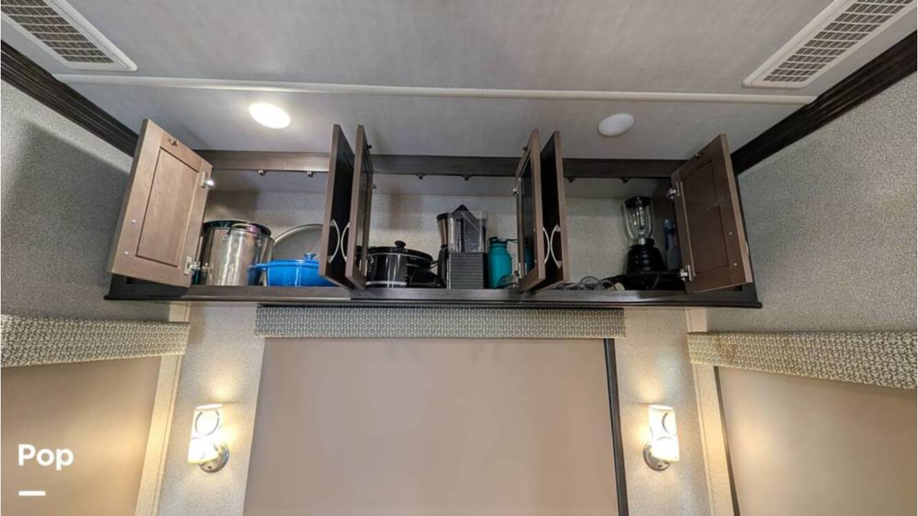 A photo of this 2019 Cedar Creek Silverback 37MBH