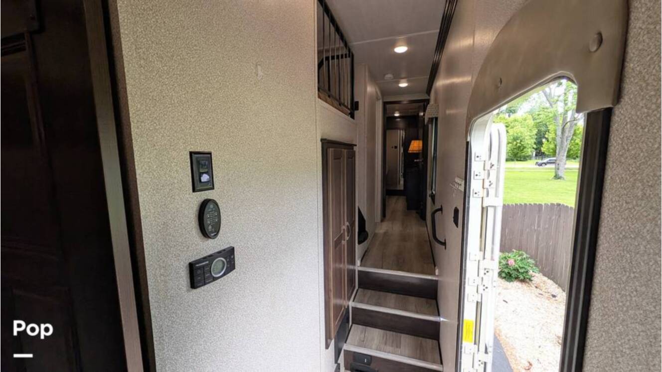 A photo of this 2019 Cedar Creek Silverback 37MBH