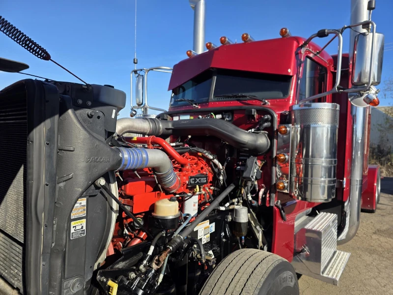 2022 PETERBILT 389