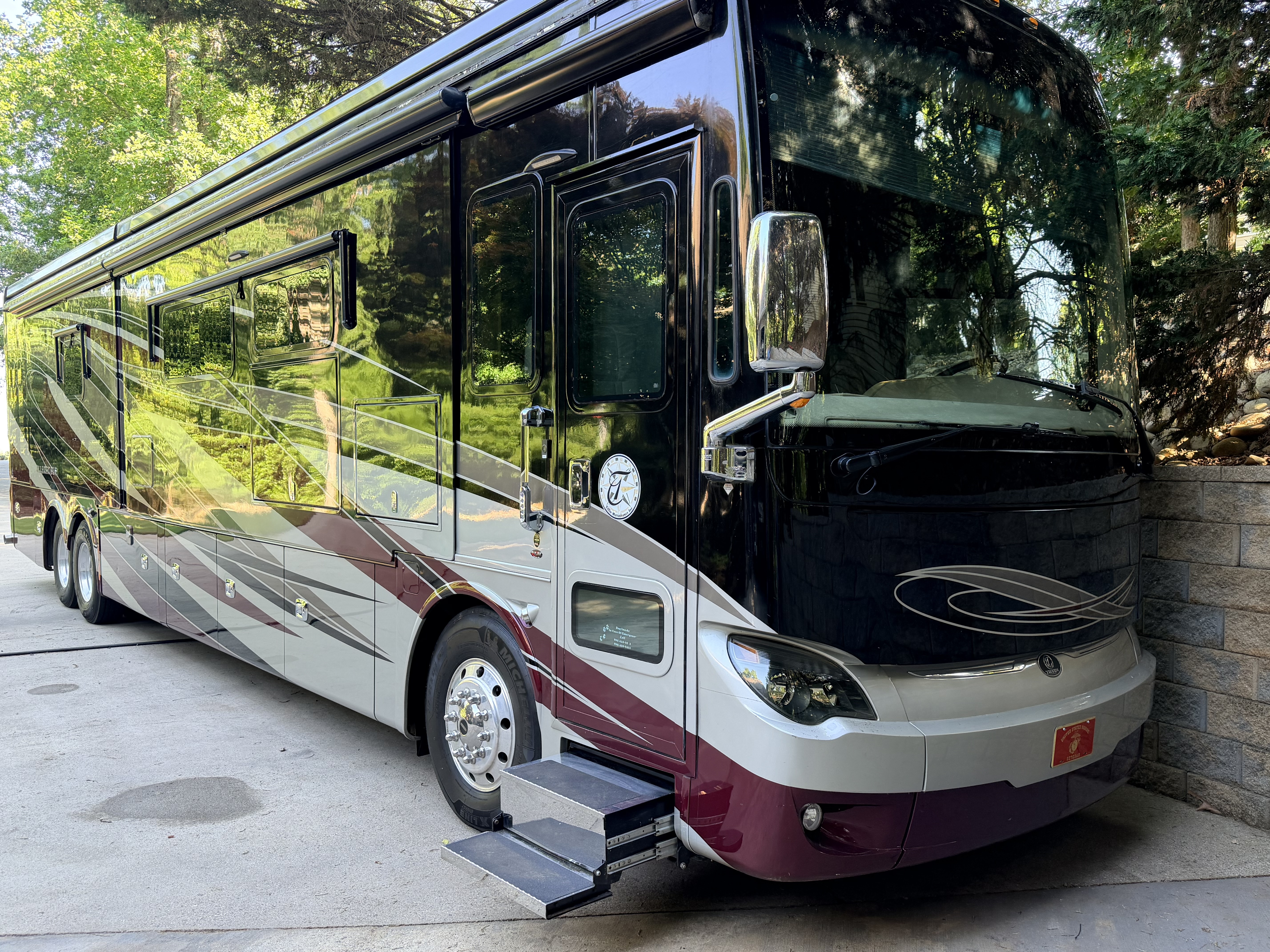 2016 Tiffin Motorhomes ALLEGRO BUS 45 OP RV