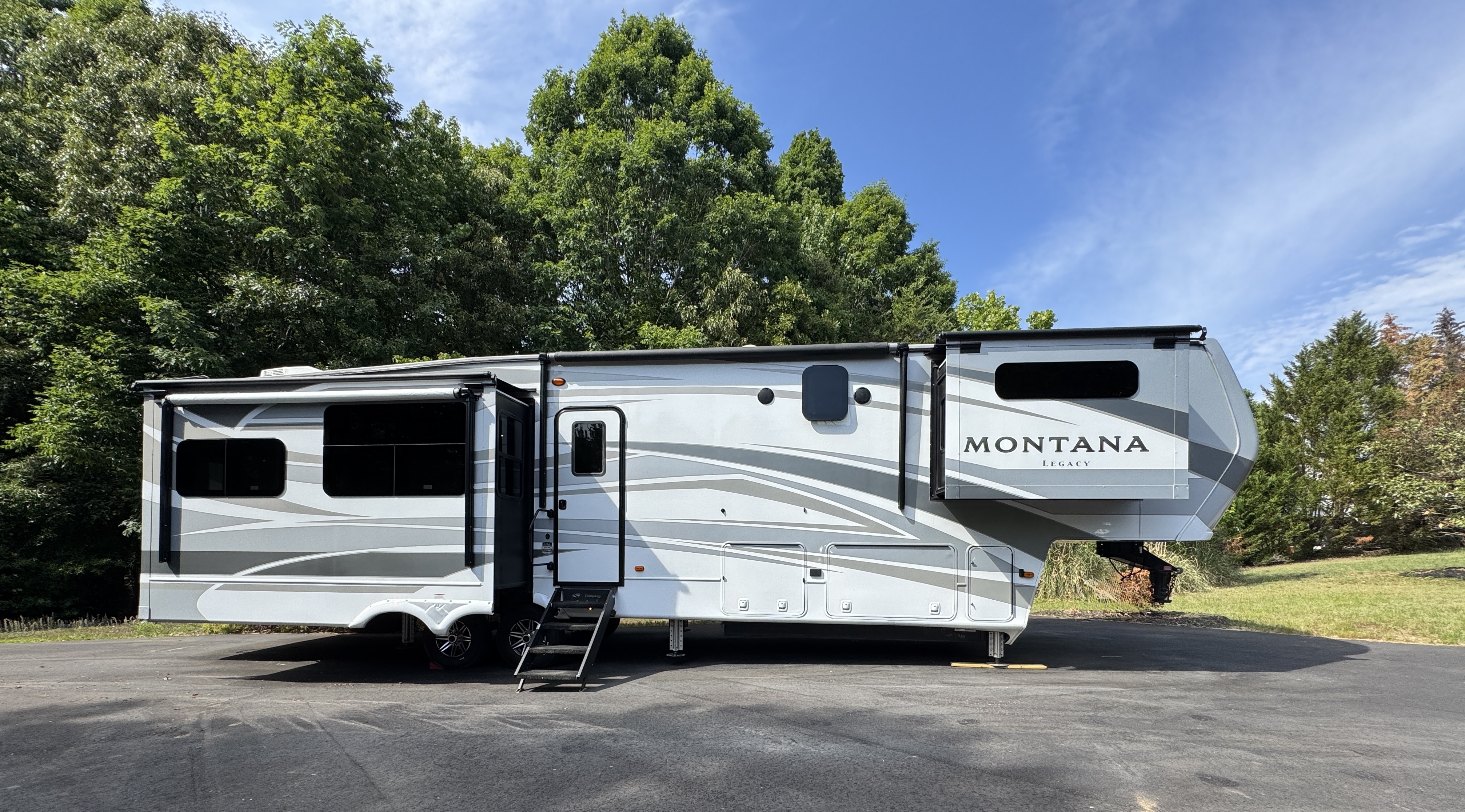 2022 Keystone MONTANA 3781RL RV