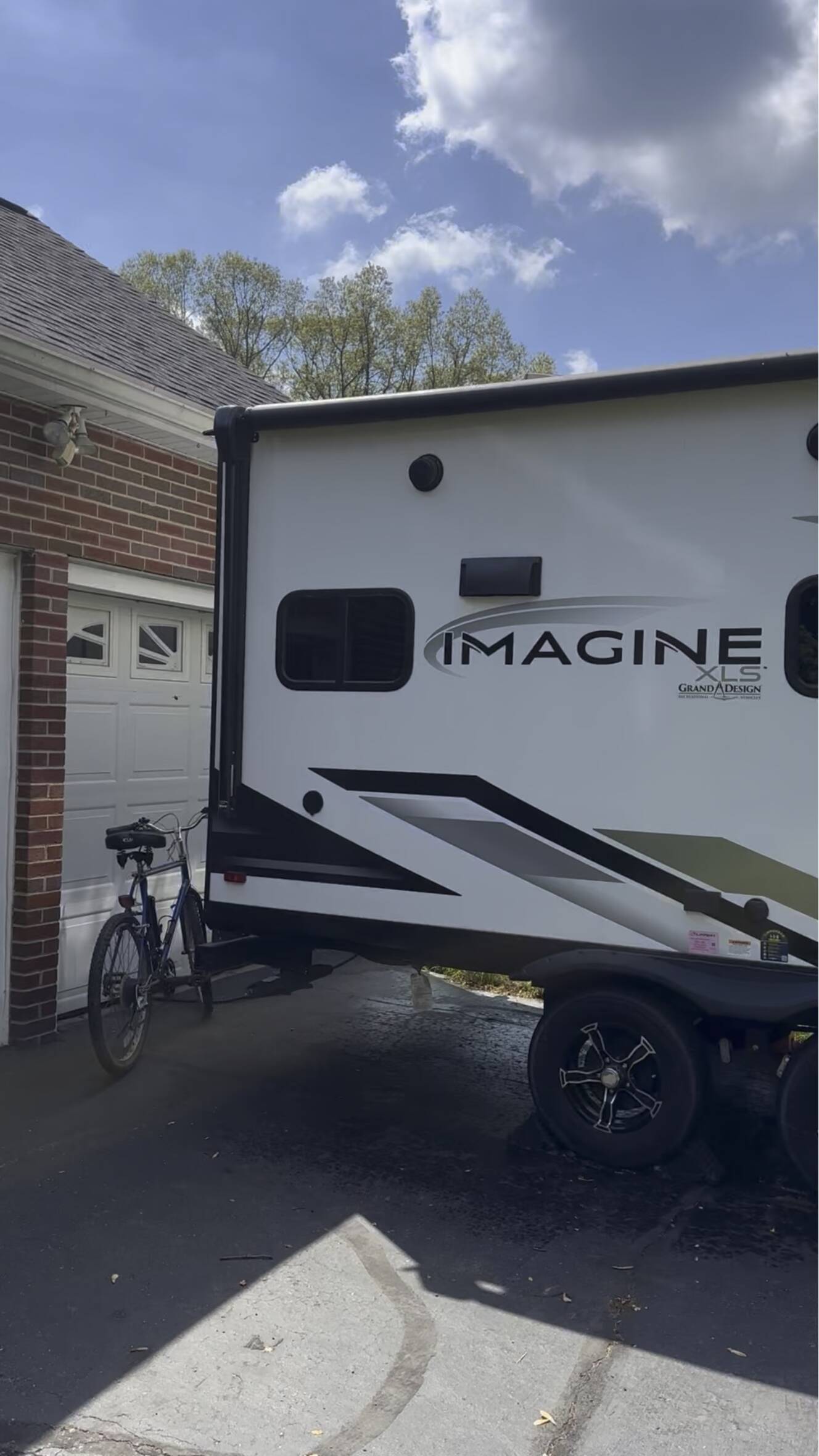 A photo of this 2023 Grand Design IMAGINE 17MKE