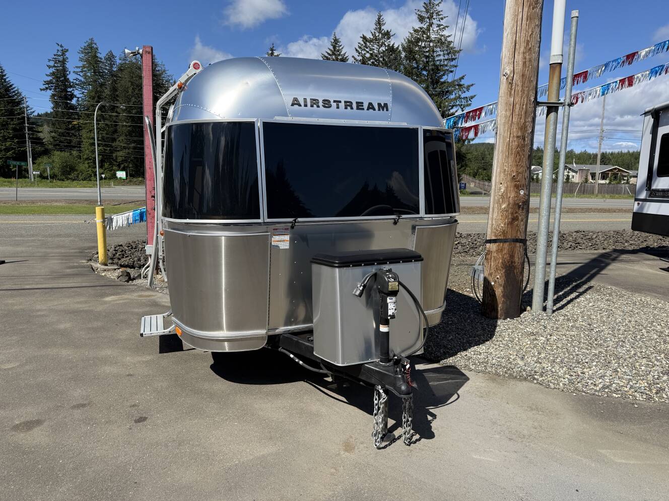 A photo of this 2021 Airstream CARAVEL 19CB