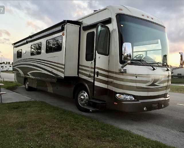 2013 Thor Motor Coach TUSCANY 40FX RV