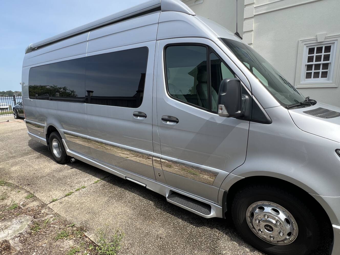 A photo of this 2022 Grech Rv STRADA-ION LOUNGE