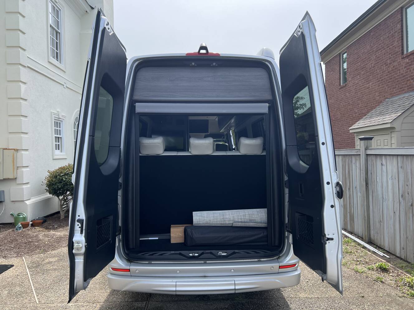 A photo of this 2022 Grech Rv STRADA-ION LOUNGE