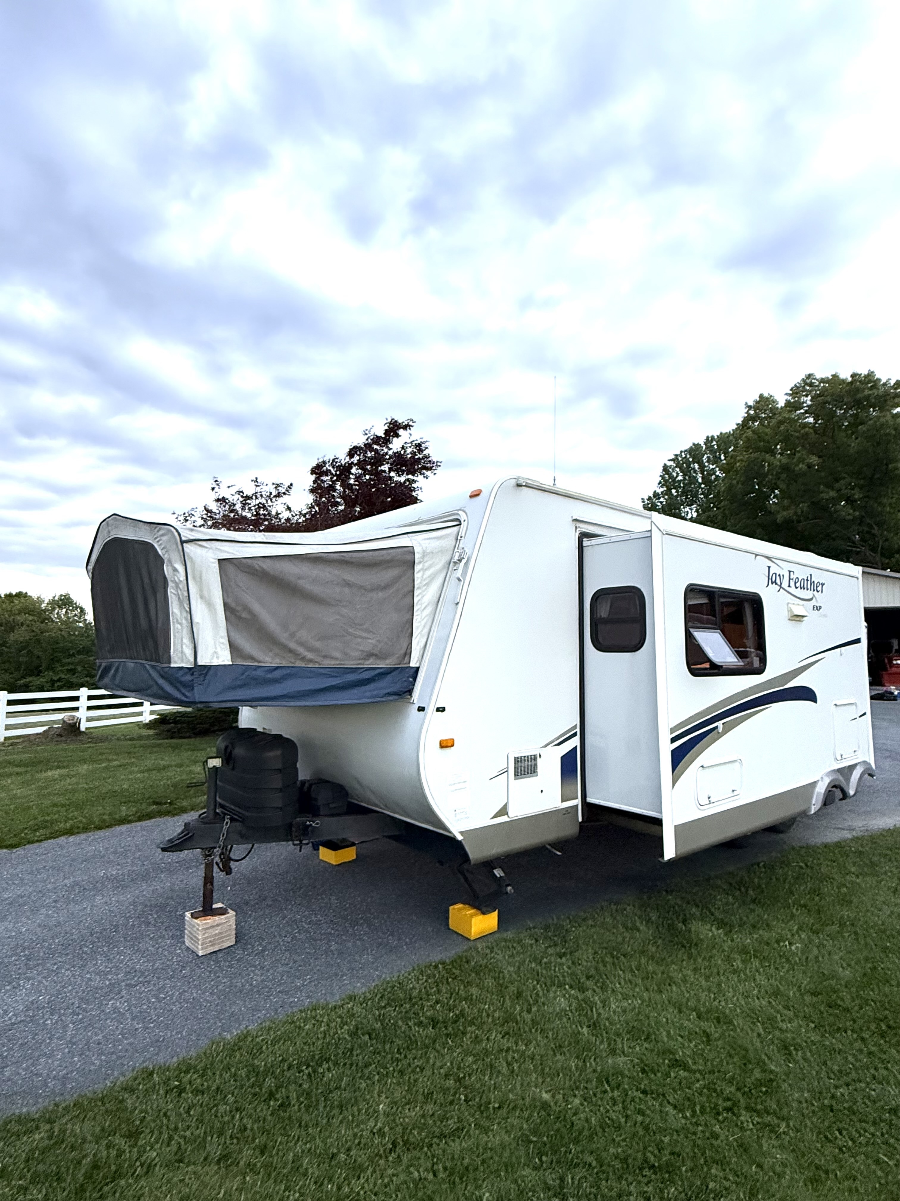 2010 Jayco JAY FEATHER EXP 23 J in parkton MD