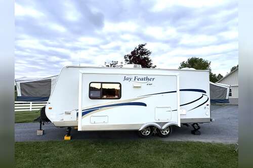 2010 Jayco JAY FEATHER EXP 23 J in parkton MD