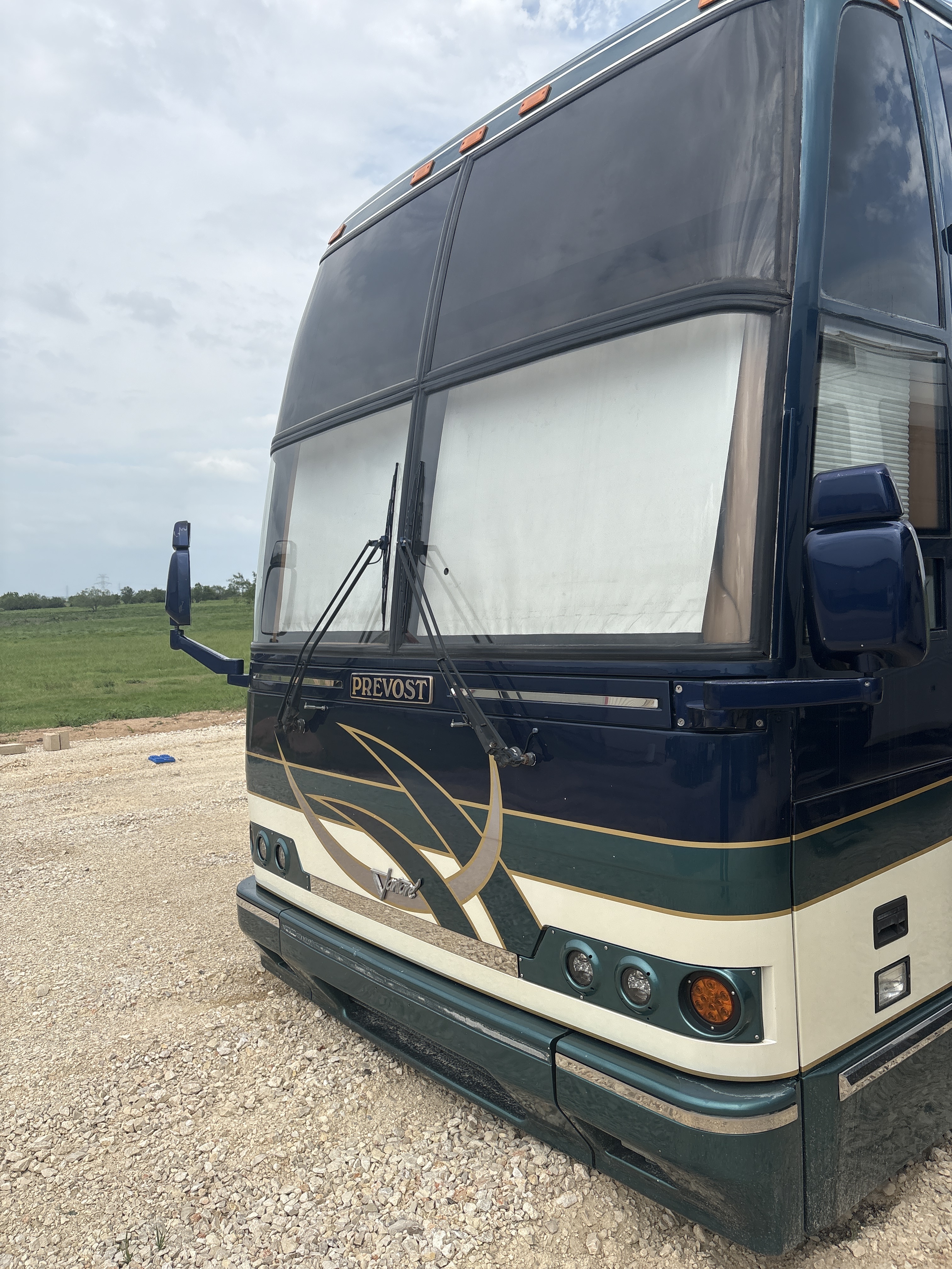 2001 Prevost FEATHERLITE H3 45 in san marcos TX