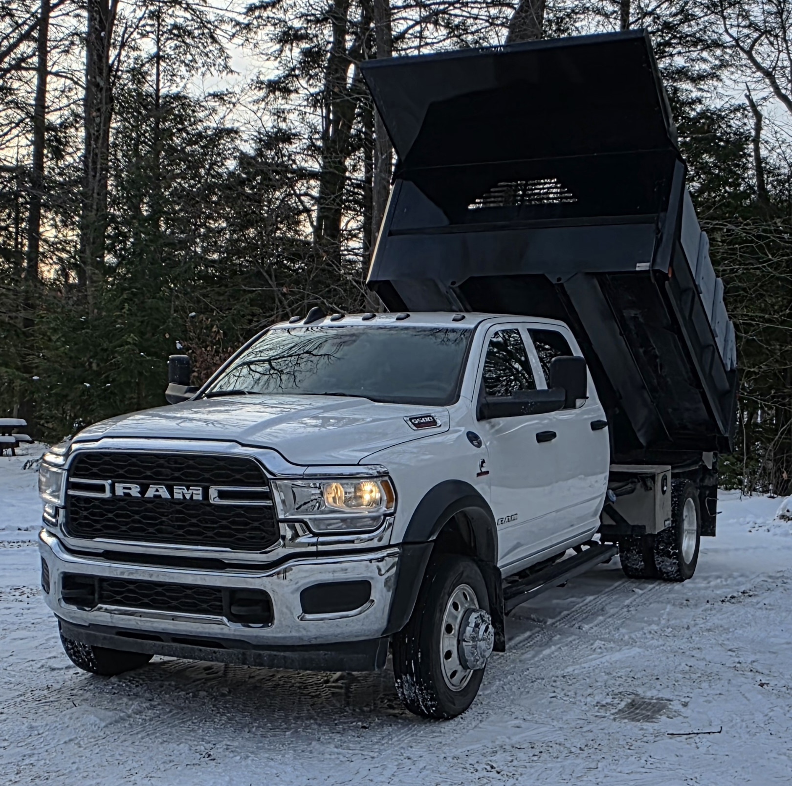 2020 RAM 5500 CREW CAB DUMPTRUCK in Montville, OH