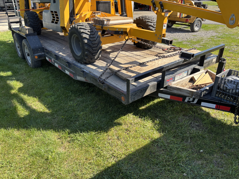 2015 PJ TRAILER 20 FT