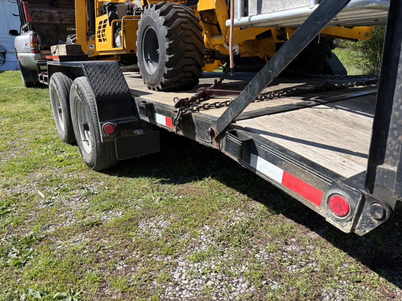 2015 PJ TRAILER 20 FT