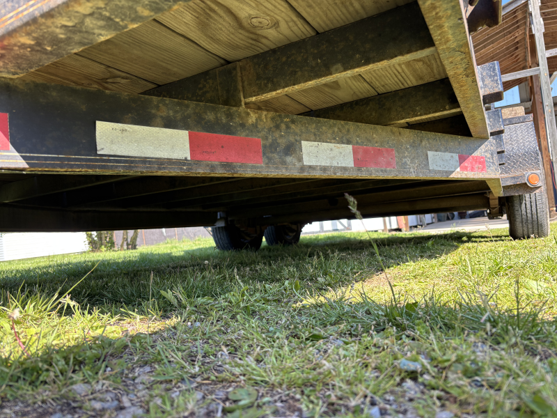 2015 PJ TRAILER 20 FT