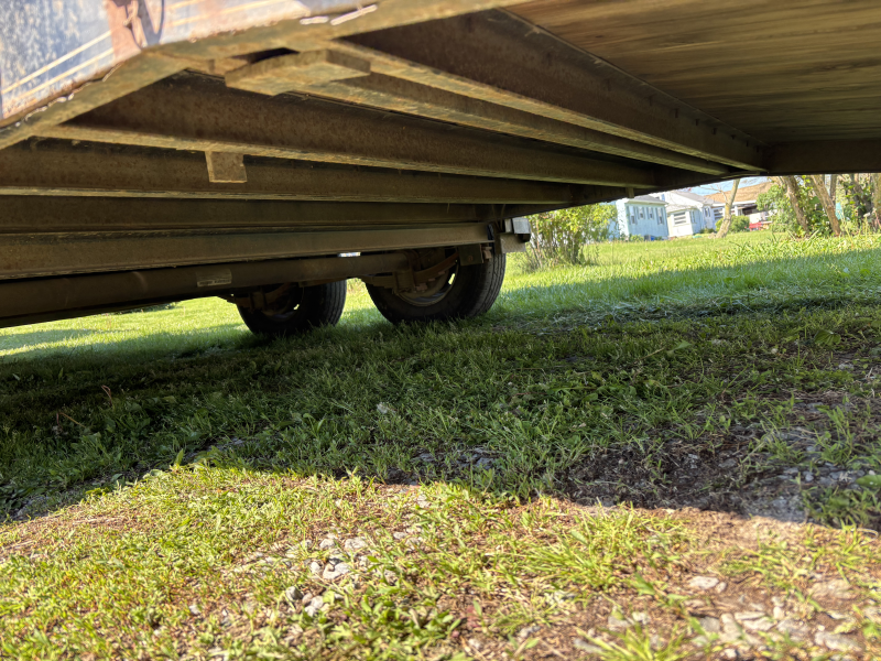2015 PJ TRAILER 20 FT