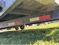 2015 PJ TRAILER 20 FT