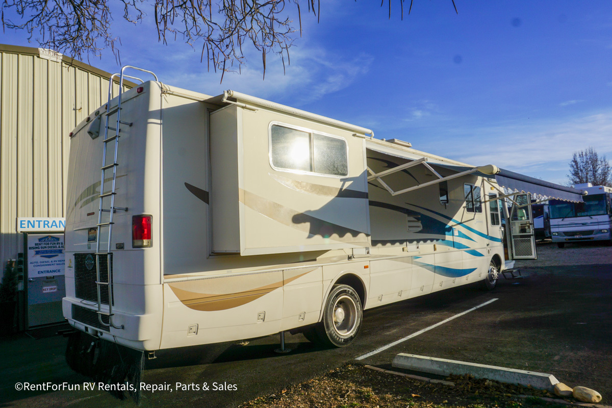 2002 National TRADEWINDS 7390 in nampa ID