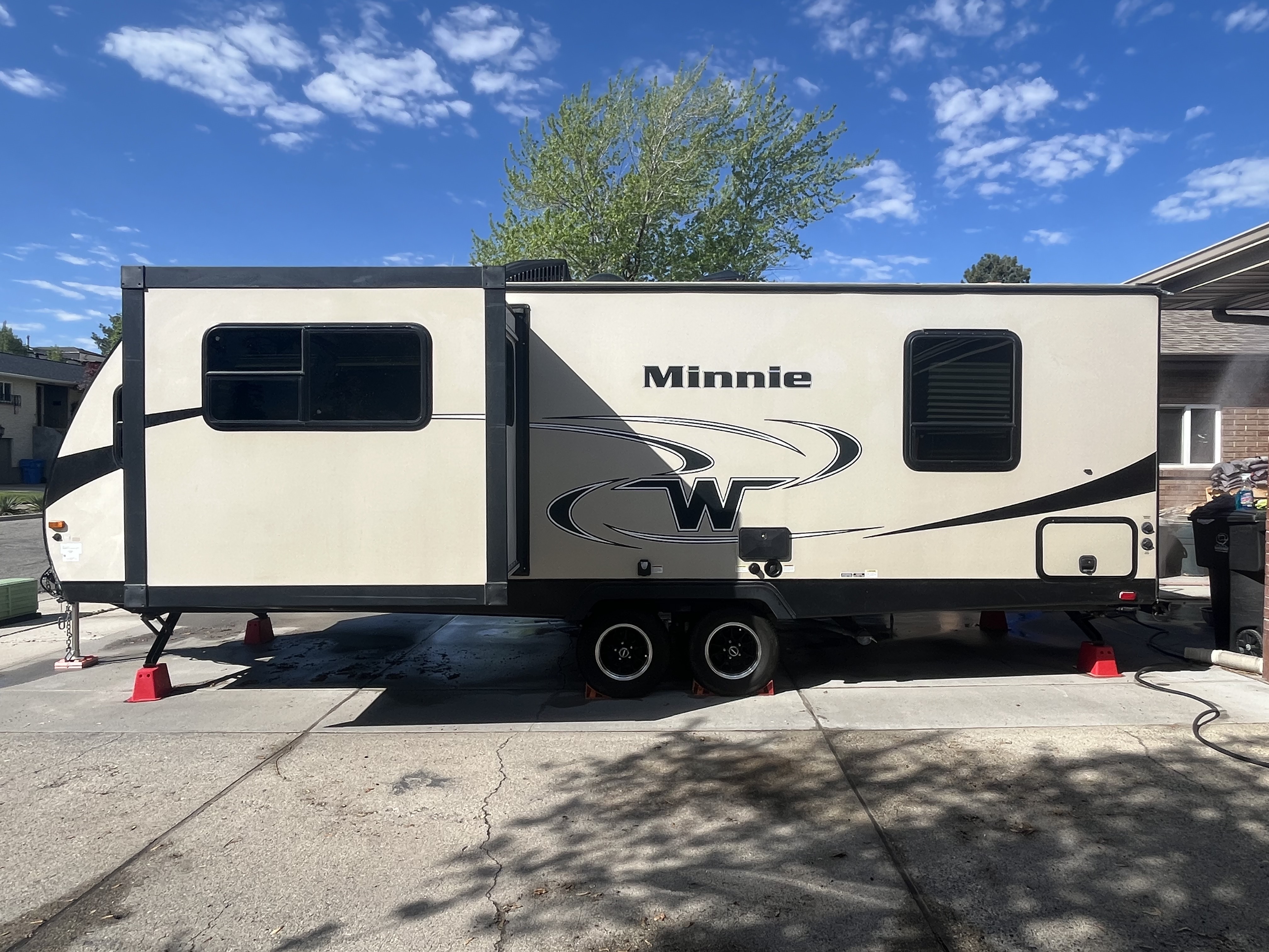 2018 Winnebago MINNIE 2500FL RV