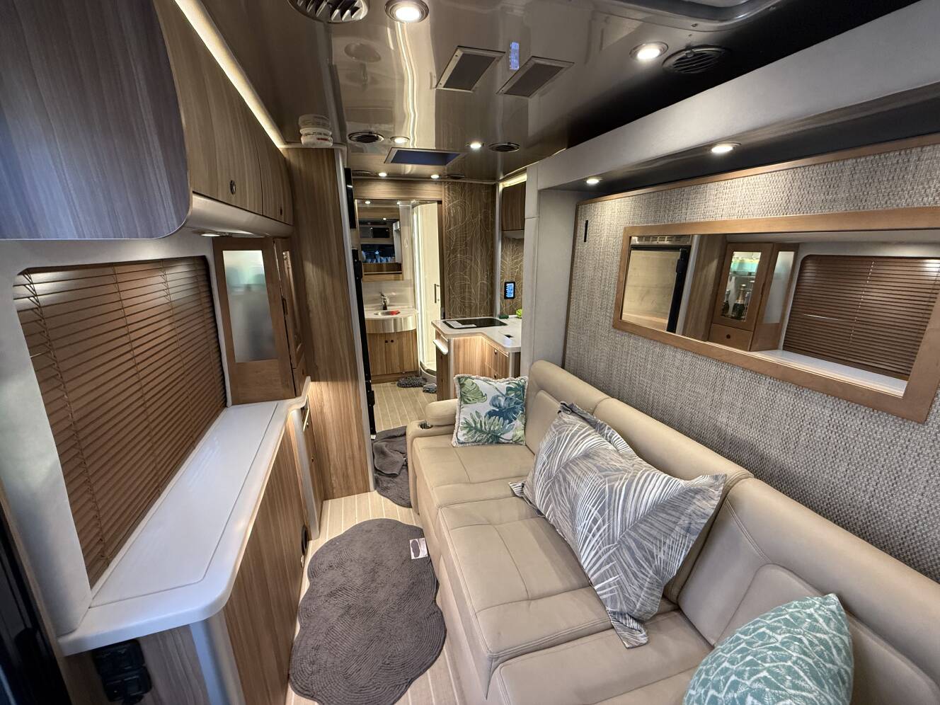 A photo of this 2020 Airstream ATLAS MURPHY SUITE TOMMY BAHAMA EDITION