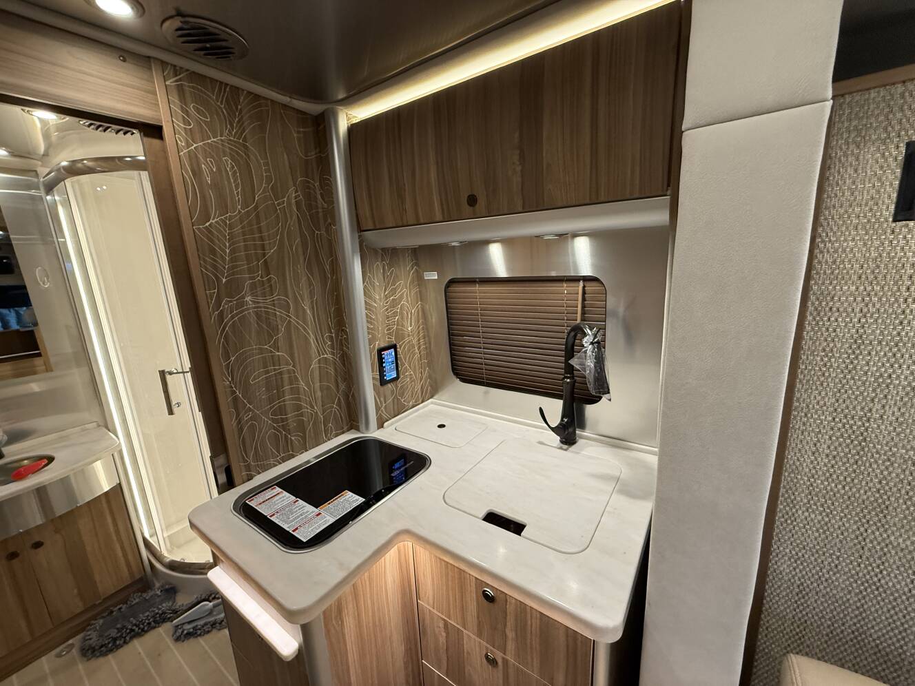 A photo of this 2020 Airstream ATLAS MURPHY SUITE TOMMY BAHAMA EDITION