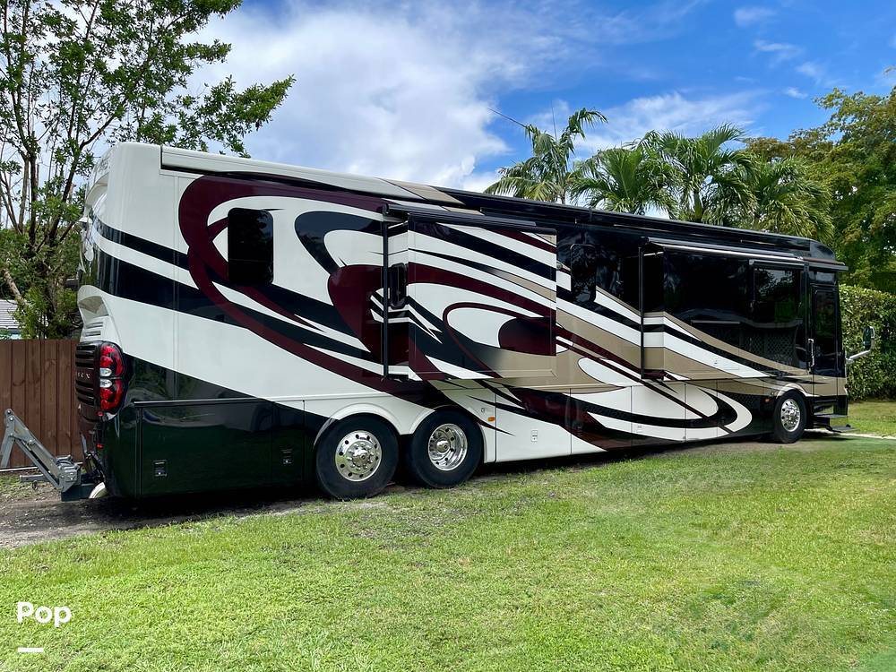2015 Newmar Essex 4503 in miami FL