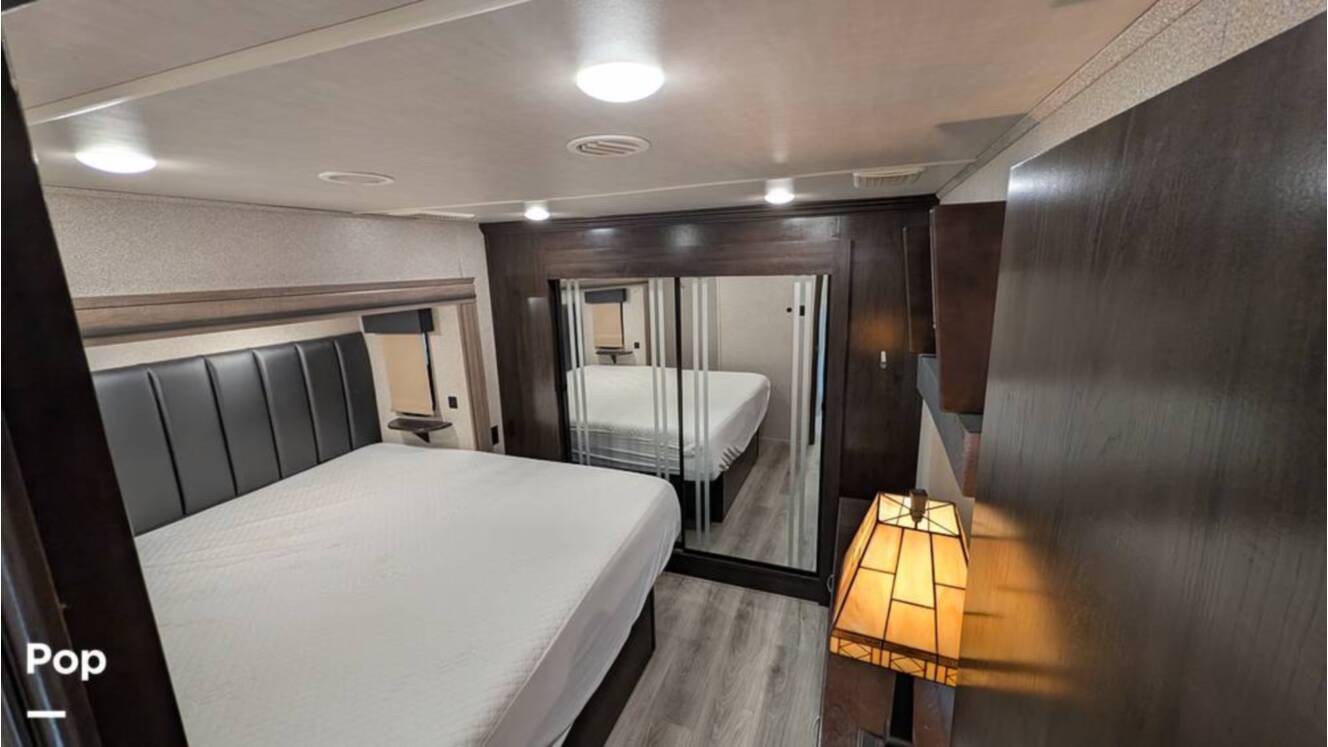 A photo of this 2019 Cedar Creek Silverback 37MBH