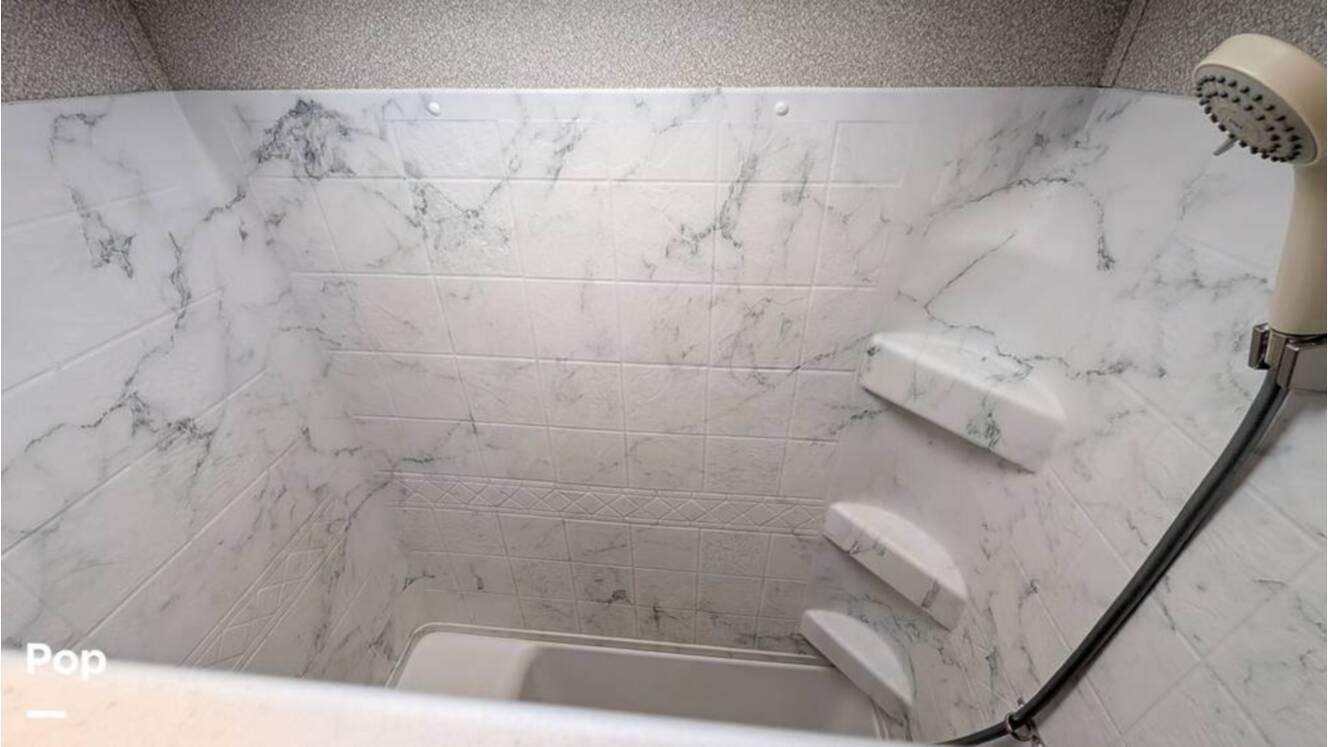 A photo of this 2019 Cedar Creek Silverback 37MBH