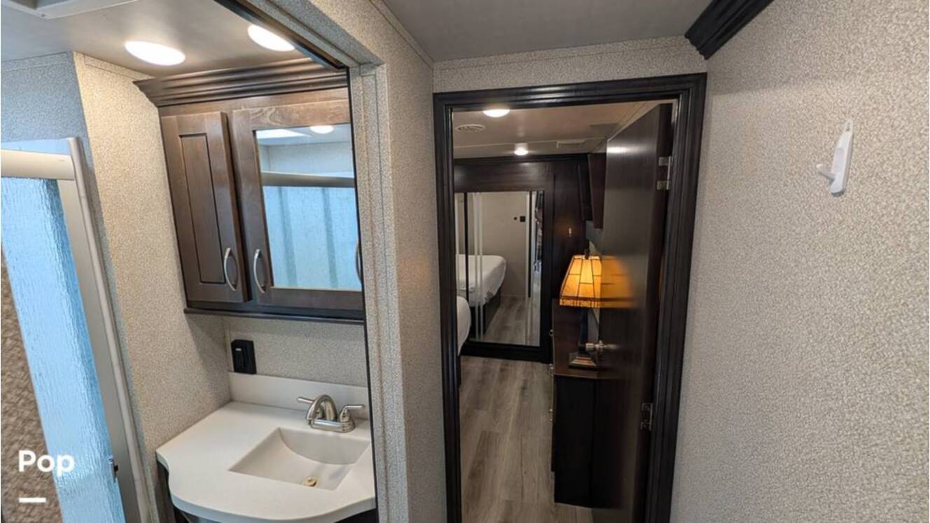 A photo of this 2019 Cedar Creek Silverback 37MBH