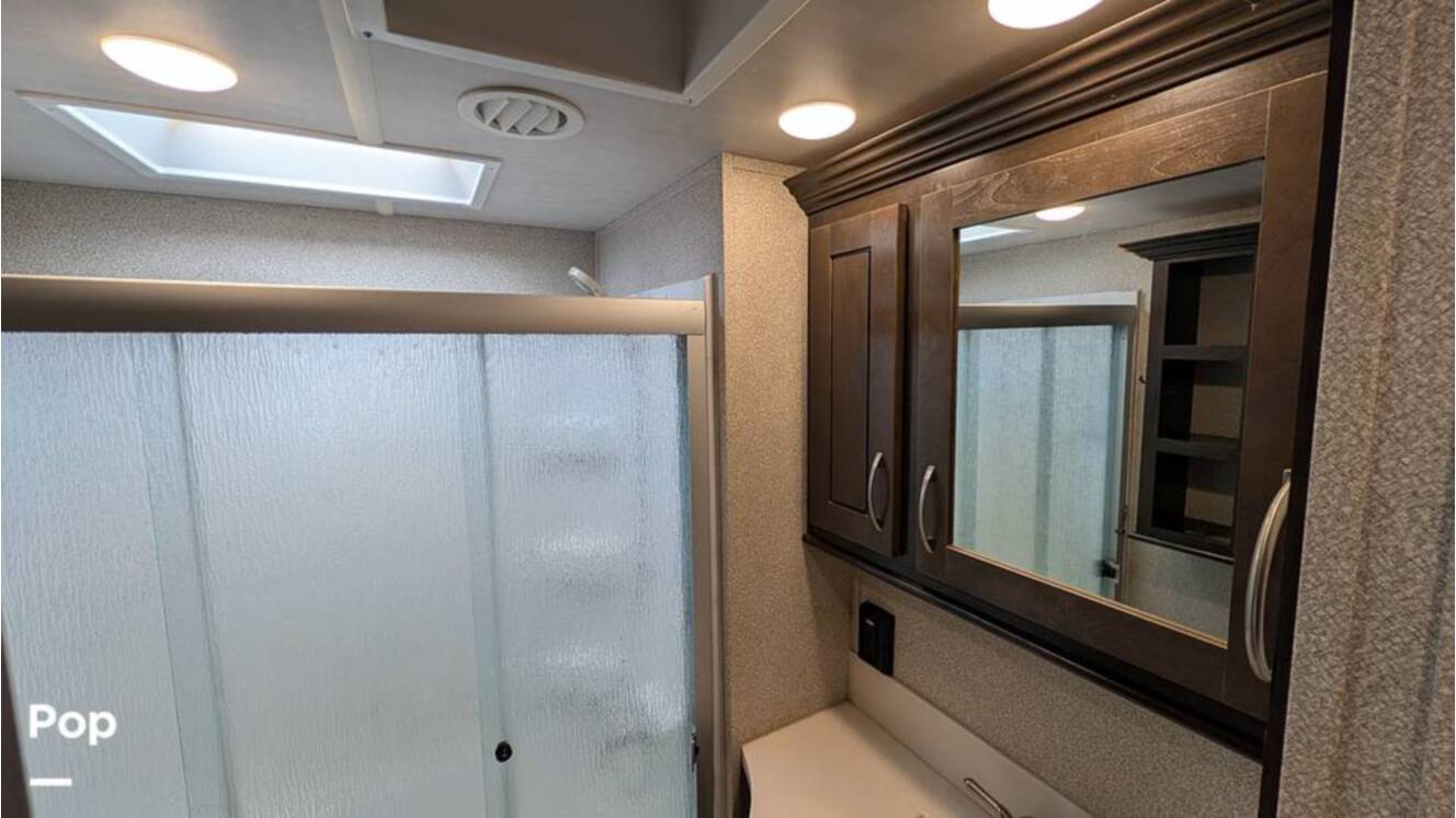 A photo of this 2019 Cedar Creek Silverback 37MBH