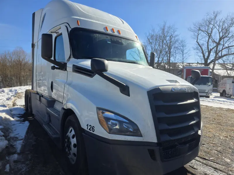 2021 FREIGHTLINER CASCADIA 126