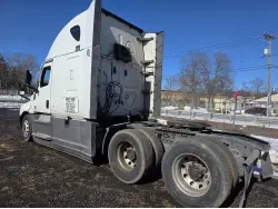 2021 FREIGHTLINER CASCADIA 126