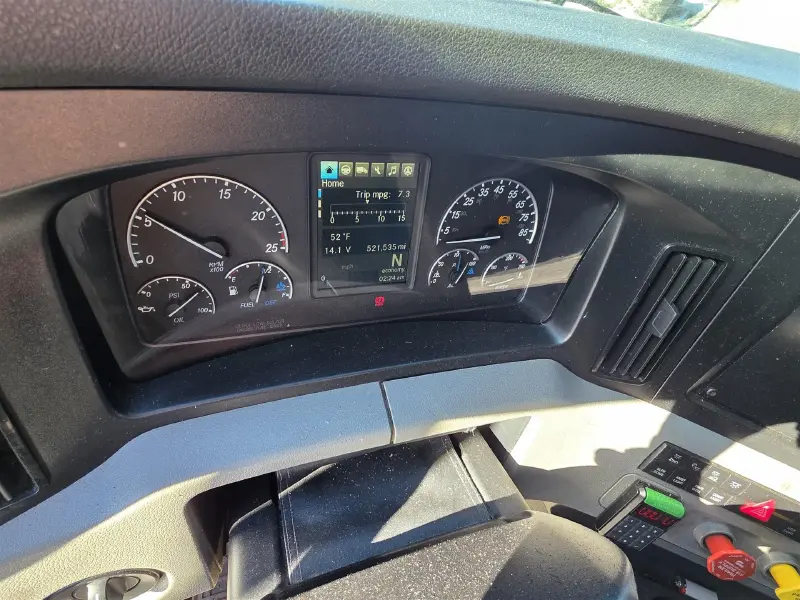 2021 FREIGHTLINER CASCADIA 126