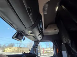 2021 FREIGHTLINER CASCADIA 126